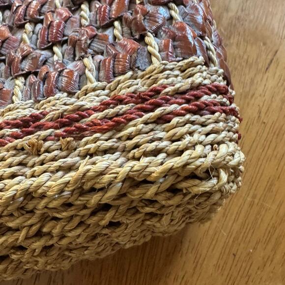 Vintage Boho Woven Wicker Handbag Purse Rust and Tan Grandma Core 8x10x3 Inch - Picture 12 of 12